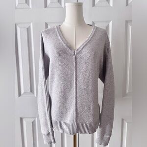 Rachel Zoe VNeck Sweater Size M